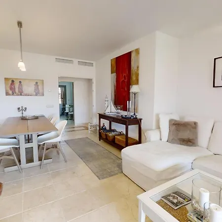 Luxury Ground Floor With Facilities Apartment Estepona