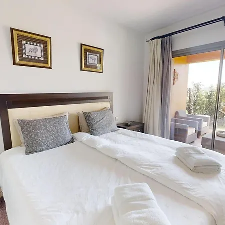Luxury Ground Floor With Facilities Apartment *