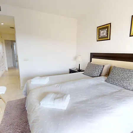 Luxury Ground Floor With Facilities アパート *